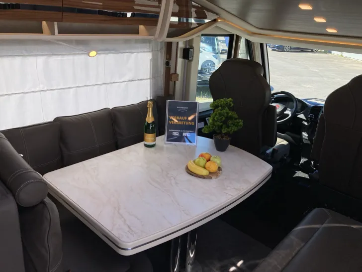 Fahrzeugbild Eura Mobil INTEGRA 890 EB AUTARK-PAKET+HUBSTÃTZANLAGE #15