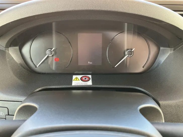 Fahrzeugbild Eura Mobil ACTIVA ONE 570 HS Backofen Combi 6E Glasdach #12