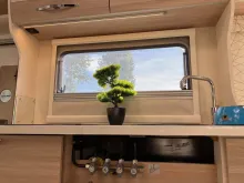 Fahrzeugbild Eura Mobil ACTIVA ONE 570 HS Backofen Combi 6E Glasdach #22