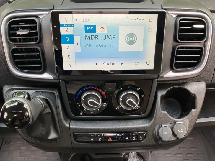 Fahrzeugbild Eura Mobil VAN 635 HB Skyroof + Vorbereitung Solar #14