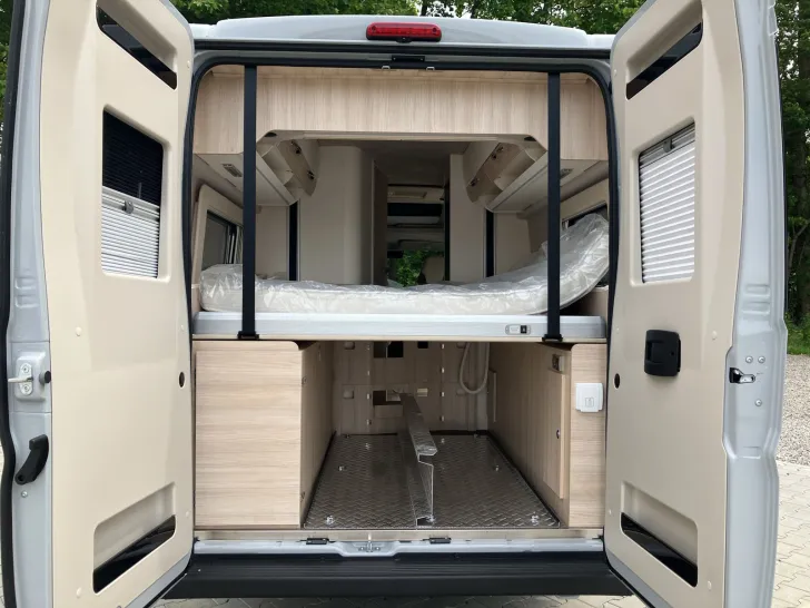 Fahrzeugbild Eura Mobil VAN 635 HB Skyroof + Vorbereitung Solar #27