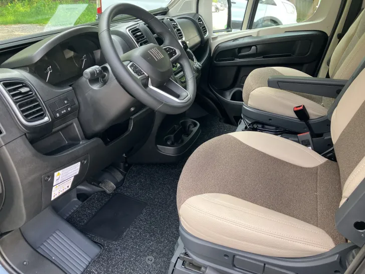 Fahrzeugbild Karmann Mobil DAVIS 610 LIFESTYLE Automatik Getriebe 140PS #9