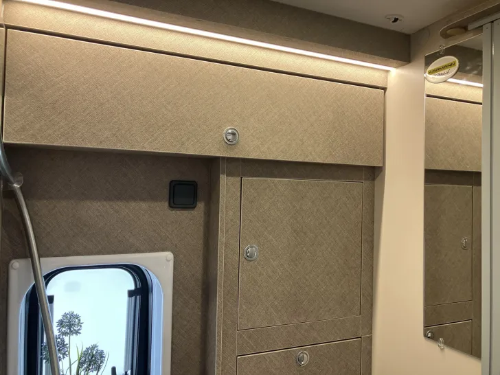 Fahrzeugbild Karmann Mobil DAVIS 610 LIFESTYLE Automatik Getriebe 140PS #25