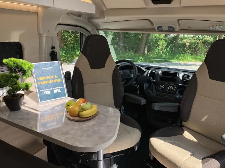 Fahrzeugbild Forster V 636 HB VANTASY Skyroof + Vorbereitung Solar #15