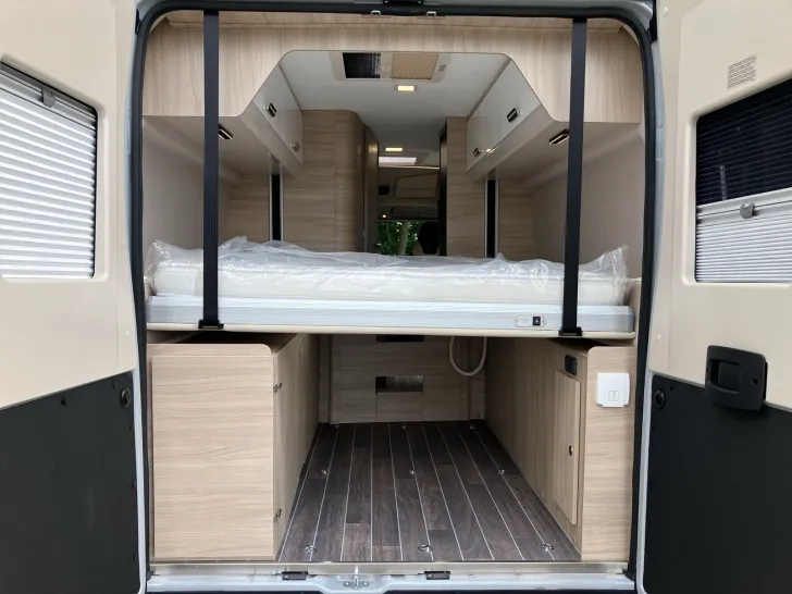 Fahrzeugbild Forster V 636 HB VANTASY Skyroof + Vorbereitung Solar #38
