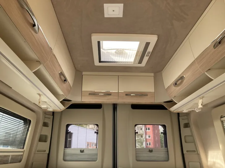 Fahrzeugbild Eura Mobil Van 635 EB SOLARANLAGE+KAMERA+POP UP DACH #27