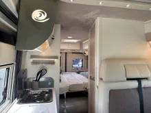Fahrzeugbild Eura Mobil VAN 635 EB AUTOMATIK+SKYROOF+AUFSTELLDACH #16