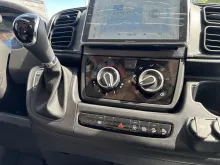 Fahrzeugbild Eura Mobil VAN 635 EB AUTOMATIK+SKYROOF+AUFSTELLDACH #22