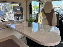 Fahrzeugbild Eura Mobil VAN 635 EB AUTOMATIK+SKYROOF+AUFSTELLDACH #26