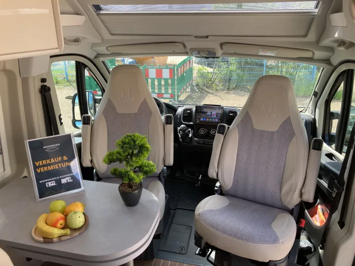 Fahrzeugbild Etrusco CV 640 SB PLUS RÃŒckfahrkamera + Markise #16