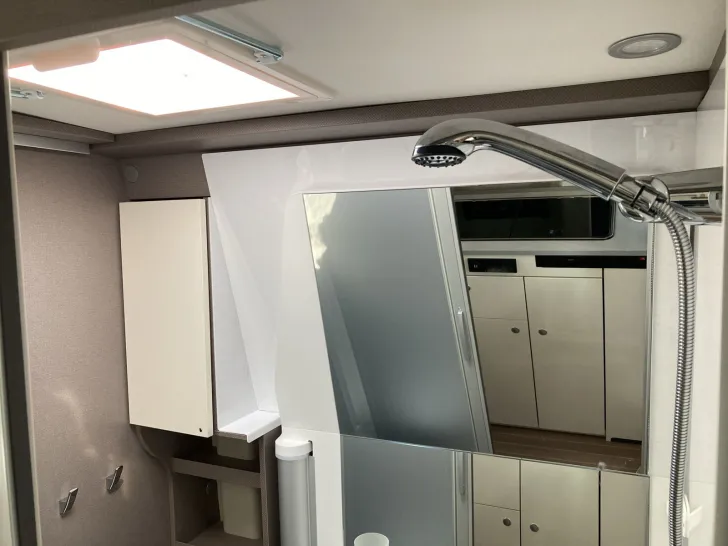 Fahrzeugbild Etrusco CV 640 SB PLUS RÃŒckfahrkamera + Markise #23