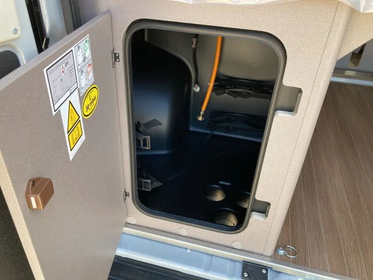 Fahrzeugbild Etrusco CV 640 SB PLUS RÃŒckfahrkamera + Markise #35