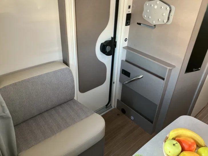 Fahrzeugbild Etrusco V 6.8 SCF Markise + Vorbereitung Solar/Dachklima #19