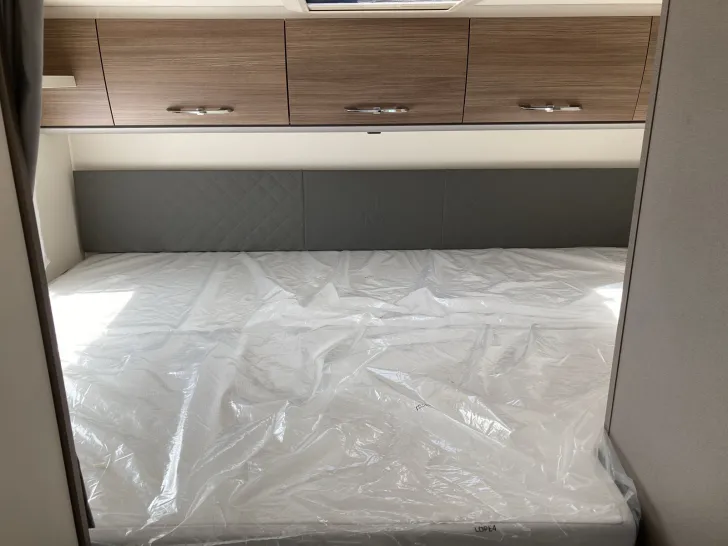 Fahrzeugbild Etrusco A 7300 DB 140 PS+6 SITZPLÃTZE+ 16" ALUFELGEN #24