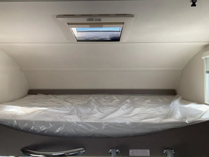Fahrzeugbild Etrusco A 7300 DB 140 PS+6 SITZPLÃTZE+ 16" ALUFELGEN #29