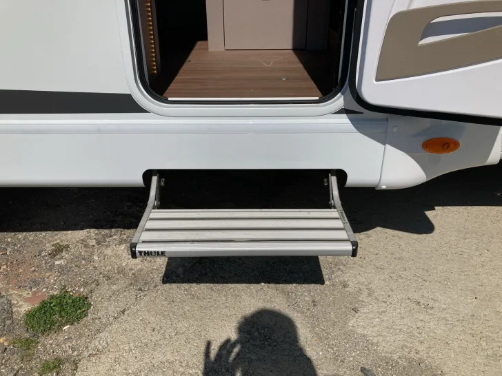 Fahrzeugbild Etrusco A 7300 DB 140 PS+6 SITZPLÃTZE+ 16" ALUFELGEN #33