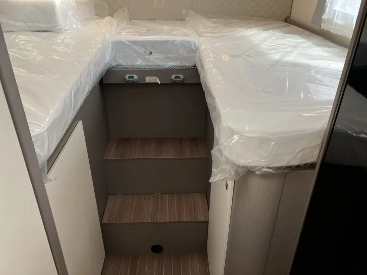 Fahrzeugbild Etrusco T 6900 SB LITHIUM + Markise + Rahmenfenster #27