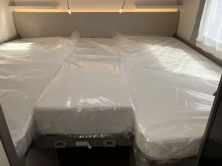 Fahrzeugbild Etrusco T 6900 SB LITHIUM + Markise + Rahmenfenster #29