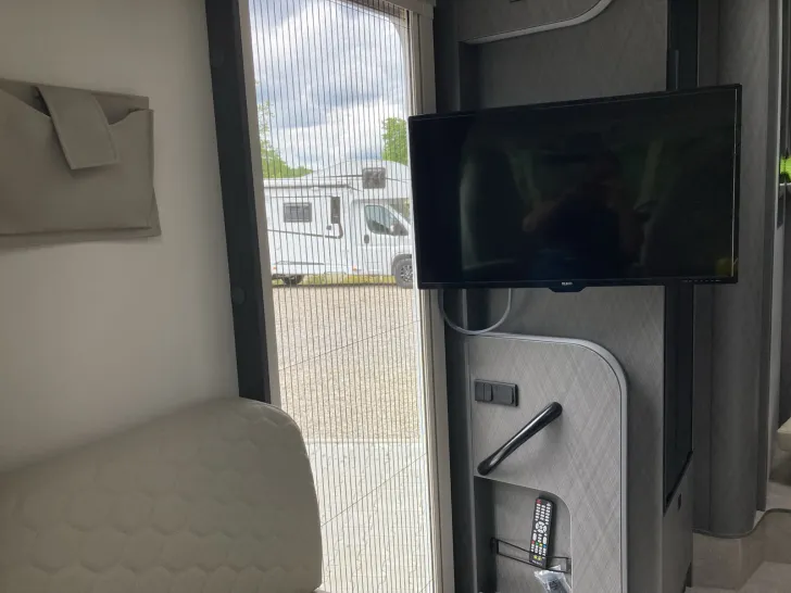 Fahrzeugbild Etrusco T 7400 SB MULTIMEDIA+SOLARANLAGE+ #25