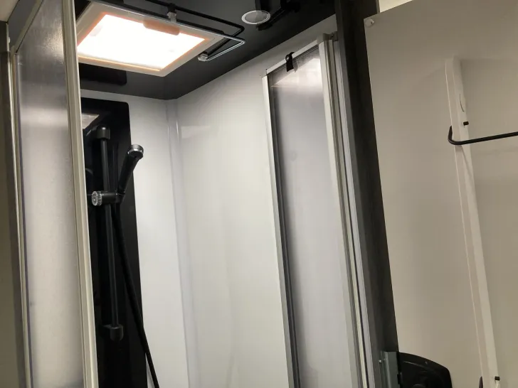 Fahrzeugbild Etrusco T 7400 SB MULTIMEDIA+SOLARANLAGE+ #34