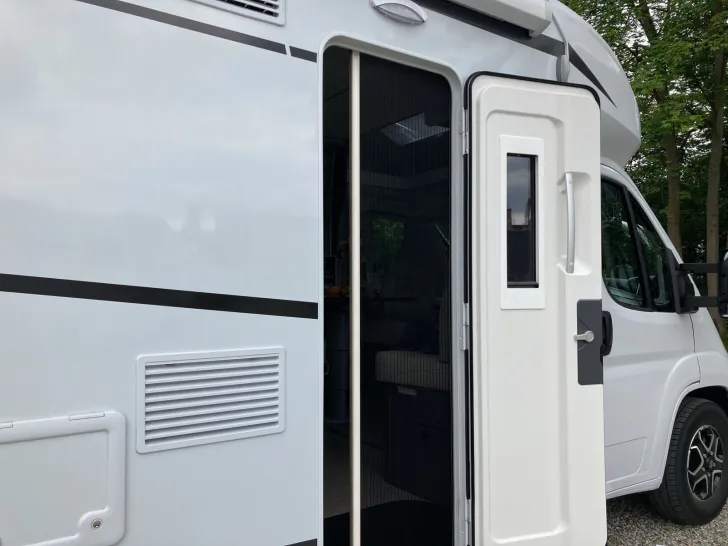 Fahrzeugbild Etrusco T 7400 SB MULTIMEDIA+SOLARANLAGE+ #45