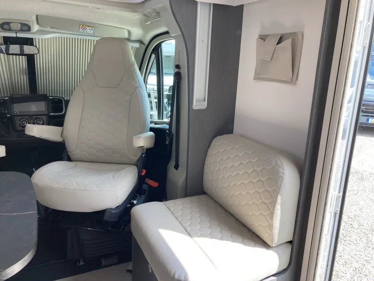 Fahrzeugbild Etrusco T 7400 SB Markise + Vorbereitung Solar/Dachklima #21