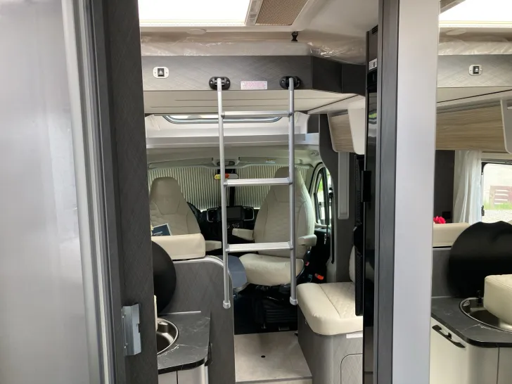 Fahrzeugbild Etrusco T 7400 SB Markise + Vorbereitung Solar/Dachklima #34