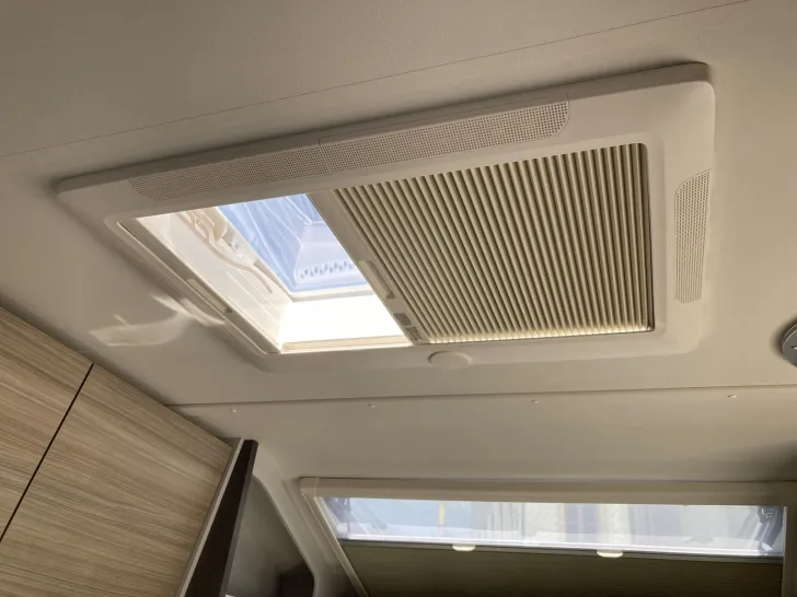 Fahrzeugbild Etrusco T 5900 FB SOLAR+MARKISE+KAMERA+DAB+TEMPOMAT #45