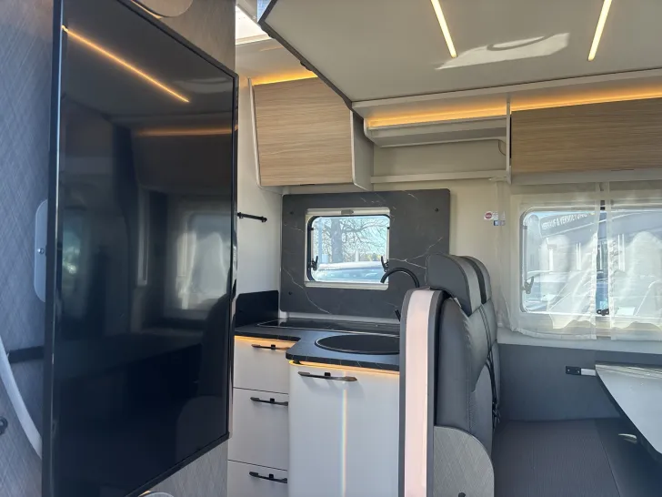 Fahrzeugbild Etrusco T 6900 SB HUBBETT+TV+SAT+AUTOM+MODELL 26 #14