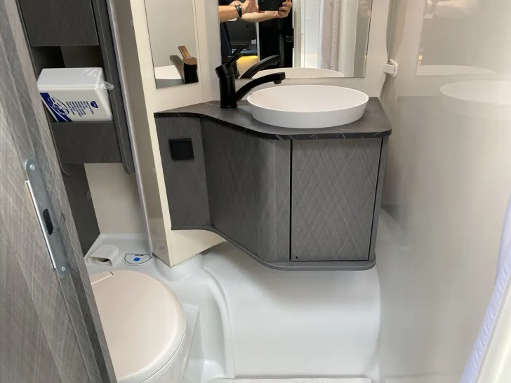Fahrzeugbild Etrusco I 6900 SB SOLAR+TV+KAMERA+MARKISE #38