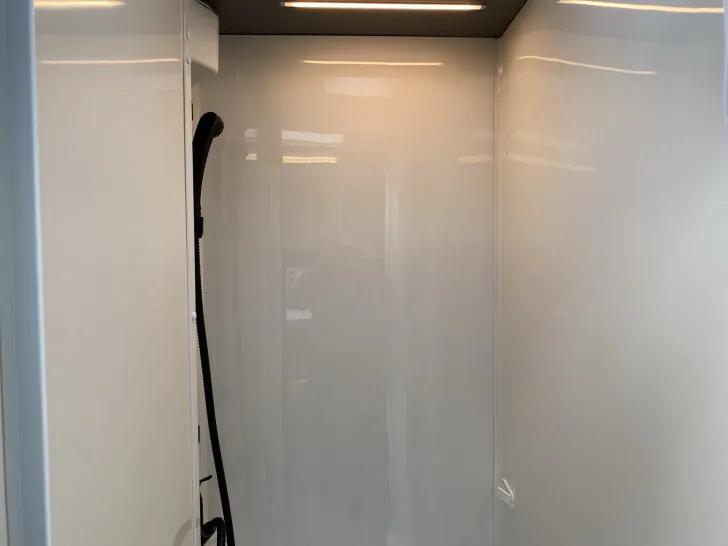 Fahrzeugbild Etrusco I 6900 SB SOLAR+TV+KAMERA+MARKISE #39