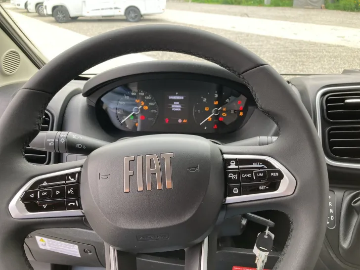 Fahrzeugbild Etrusco T 6900 SB SOLAR+MARKISE+FAHRRADTRÃGER+AUTOMATIK #12