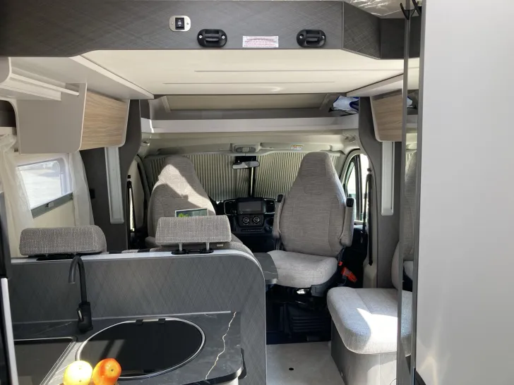 Fahrzeugbild Etrusco T 6900 SB SOLAR+MARKISE+FAHRRADTRÃGER+AUTOMATIK #22