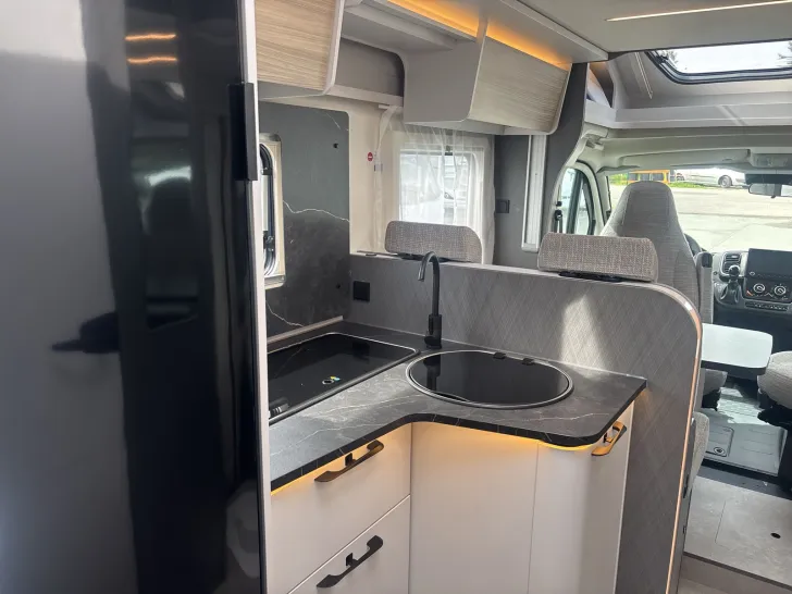 Fahrzeugbild Etrusco T 6900 SB SOLAR+MARKISE+AUTOM+FAHRRADTRÃGER #21