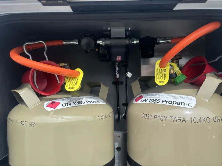 Fahrzeugbild Etrusco T 6900 SB SOLAR+MARKISE+AUTOM+FAHRRADTRÃGER #37