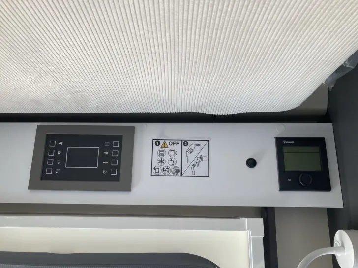 Fahrzeugbild Forster T 699 EB DAB+ RADIO+KAMERA+MARKISE+ #30