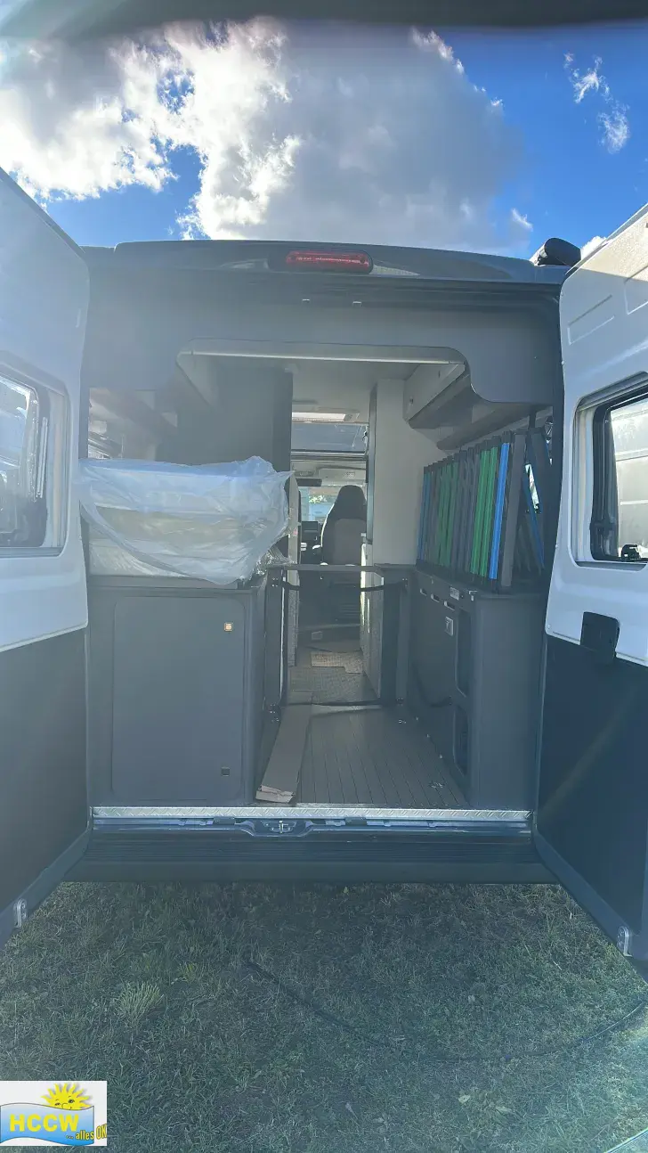 Heckgarage II Hobby PRESTIGE Van 640 ET First Edition 180 PS / Automatik
