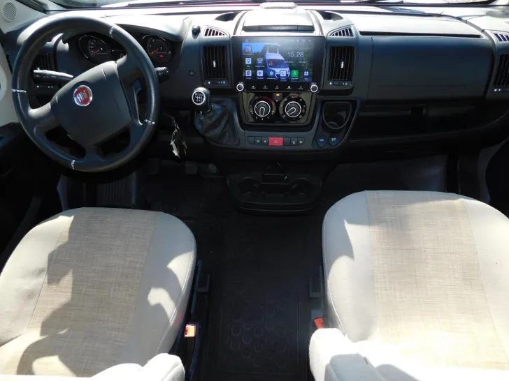 Fahrzeugbild Globecar Summit 600 Fiat 5 Sitzplätze + Rollerträger #10