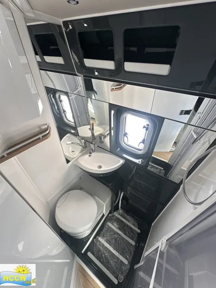 Küchen Hobby PRESTIGE Van 640 ET First Edition 180 PS / Automatik