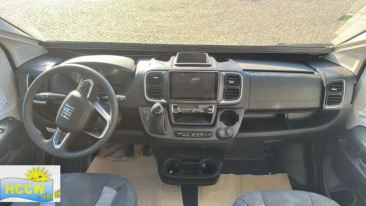 Fahrerhaus Hobby PRESTIGE Van 640 ET First Edition 180 PS / Automatik