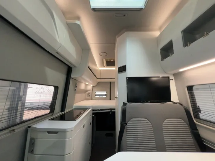 Fahrzeugbild Westfalia Grand California 600- AUTOMATIK - FESTBETT - TOP #12
