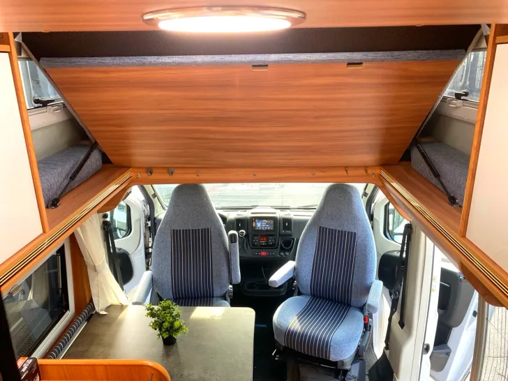 Fahrzeugbild Pössl Vario 499 Fiat 160 PS Zahnriemen+Inspektion neu #19