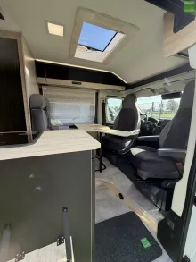 Fahrzeugbild Challenger Van Sport Edition V217 Arctic Solar Safety 2027 #8
