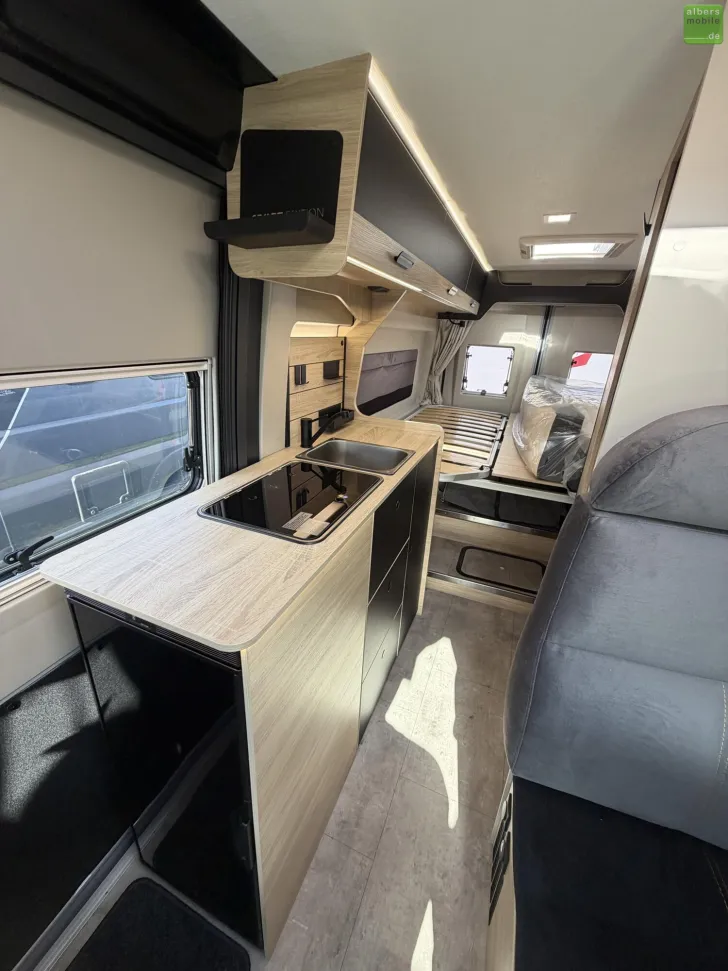 Fahrzeugbild Challenger Van Sport Edition V217 Arctic Solar Safety 2027 #14