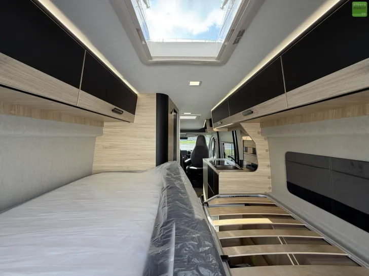 Fahrzeugbild Challenger Van Sport Edition V217 Arctic Solar Safety 2027 #25