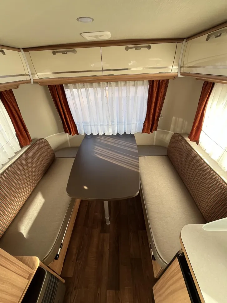 Fahrzeugbild Hymer Eriba Touring Familia 310 Silver #9
