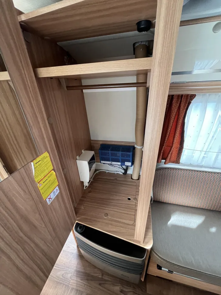 Fahrzeugbild Hymer Eriba Touring Familia 310 Silver #10