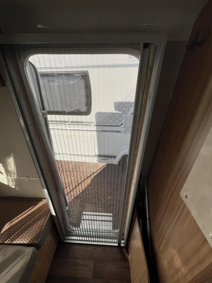 Fahrzeugbild Hymer Eriba Touring Familia 310 Silver #12