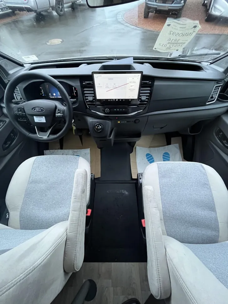 Fahrzeugbild LMC Innovan Ford 592 #16