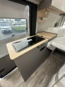 Fahrzeugbild LMC Innovan Ford 592 #11